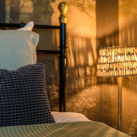 Klokkenluider Apartment ฮอลลุม ภายนอก รูปภาพ