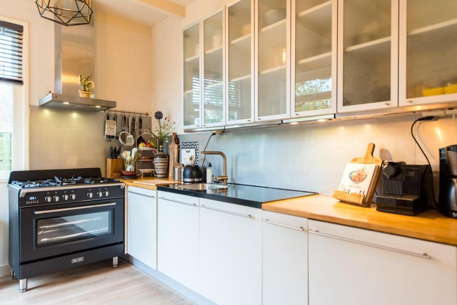 Klokkenluider Apartment ฮอลลุม ภายนอก รูปภาพ